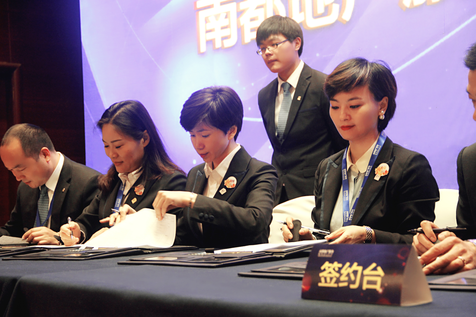 宝运莱：回首，是为了更美的开始